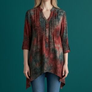3/$30 NEW DIRECTIONS Rust Tie Dye V-Neck Handkerchief Sharkbite Tunic